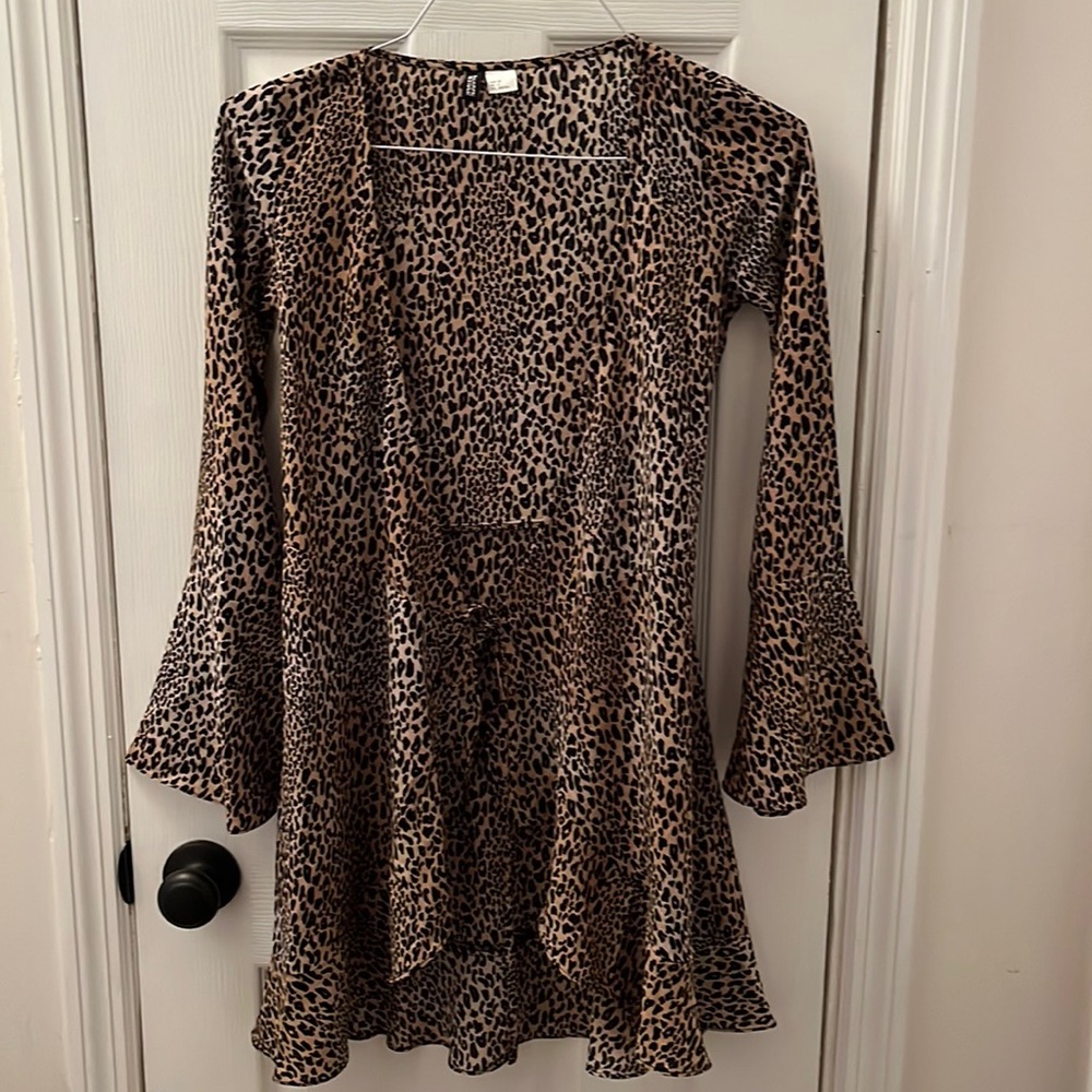 Divided by H&M Swimsuit Coverup. Size Small